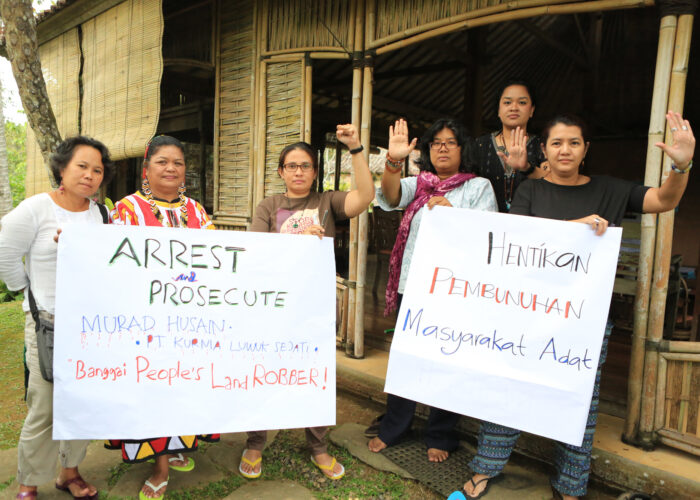 UAF Demonstrators by Krissanto Triputro