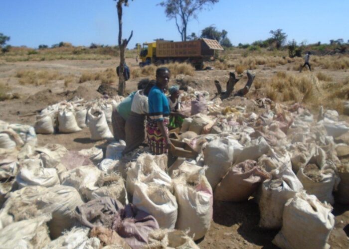 Transporting extracted minerals in the DRC