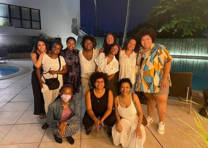 VidaAfrolatina participant group meeting with Revista Afirmativa, one of their four pilot partners